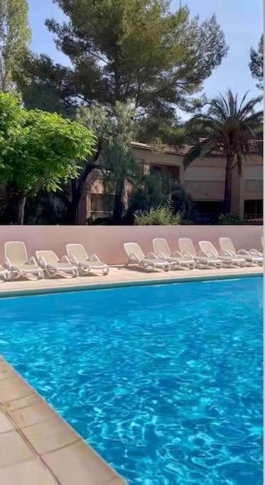 Appartement Piscine Tennis Acces Prive Plage Joia Sanary-sur-Mer Luaran gambar